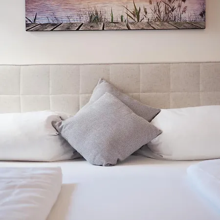 Lägenhet Moderne Mit Seeblick & Terrasse 96qm *