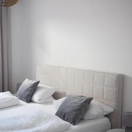 Lägenhet Moderne Mit Seeblick & Terrasse 96qm *