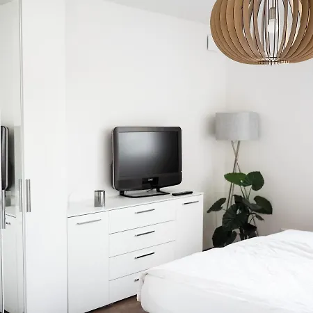 Moderne Mit Seeblick & Terrasse 96qm Lägenhet Grossraeschen