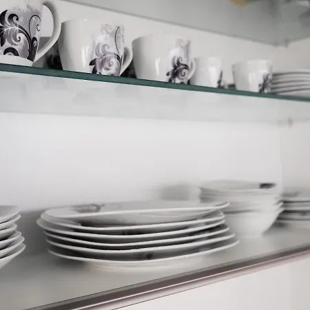 アパート Moderne Mit Seeblick & Terrasse 96qm グロースレッシェン