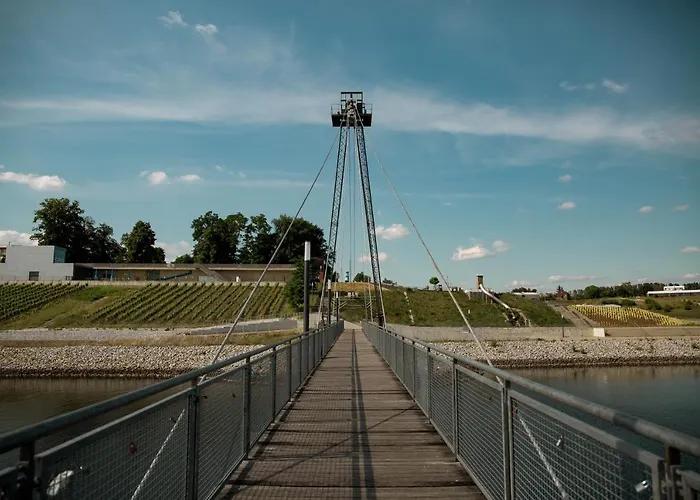 Moderne Mit Seeblick & Terrasse 96qm Grossraeschen