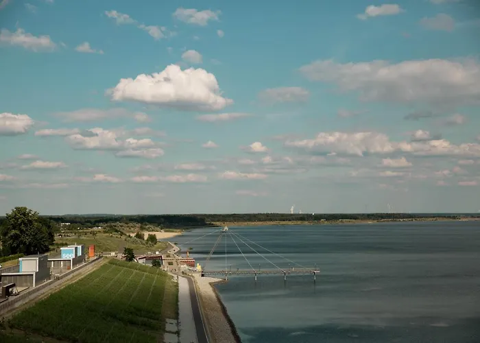 Moderne Mit Seeblick & Terrasse 96qm *