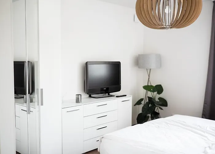 Moderne Mit Seeblick & Terrasse 96qm Apartament Grossraeschen